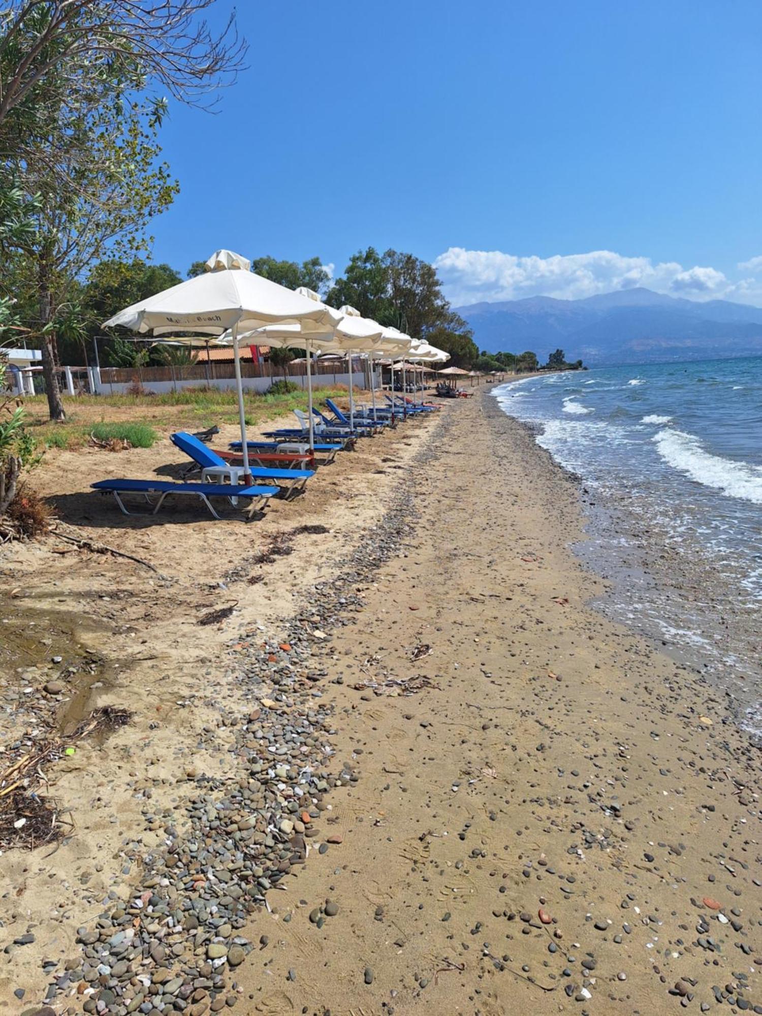 Makinia Beach Nafpaktos Buitenkant foto