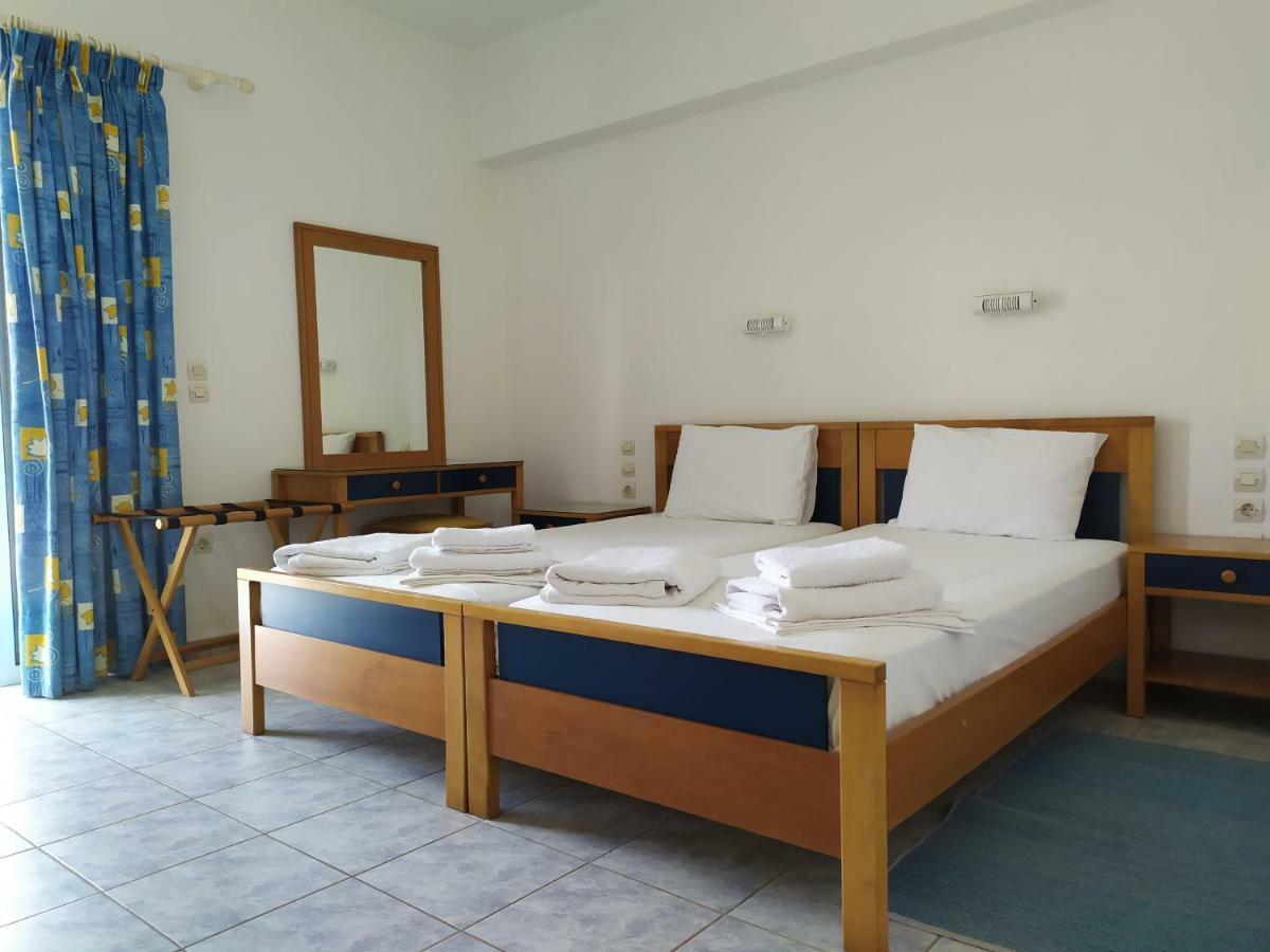 Makinia Beach Nafpaktos Buitenkant foto