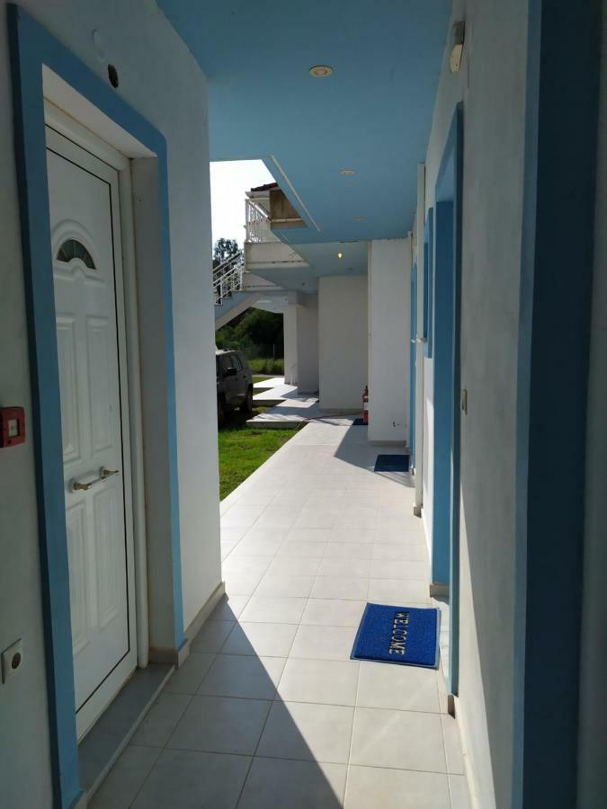 Makinia Beach Nafpaktos Buitenkant foto